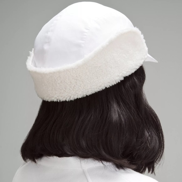 Lululemon Fleece Hat Size L/XL - Picture 2 of 12